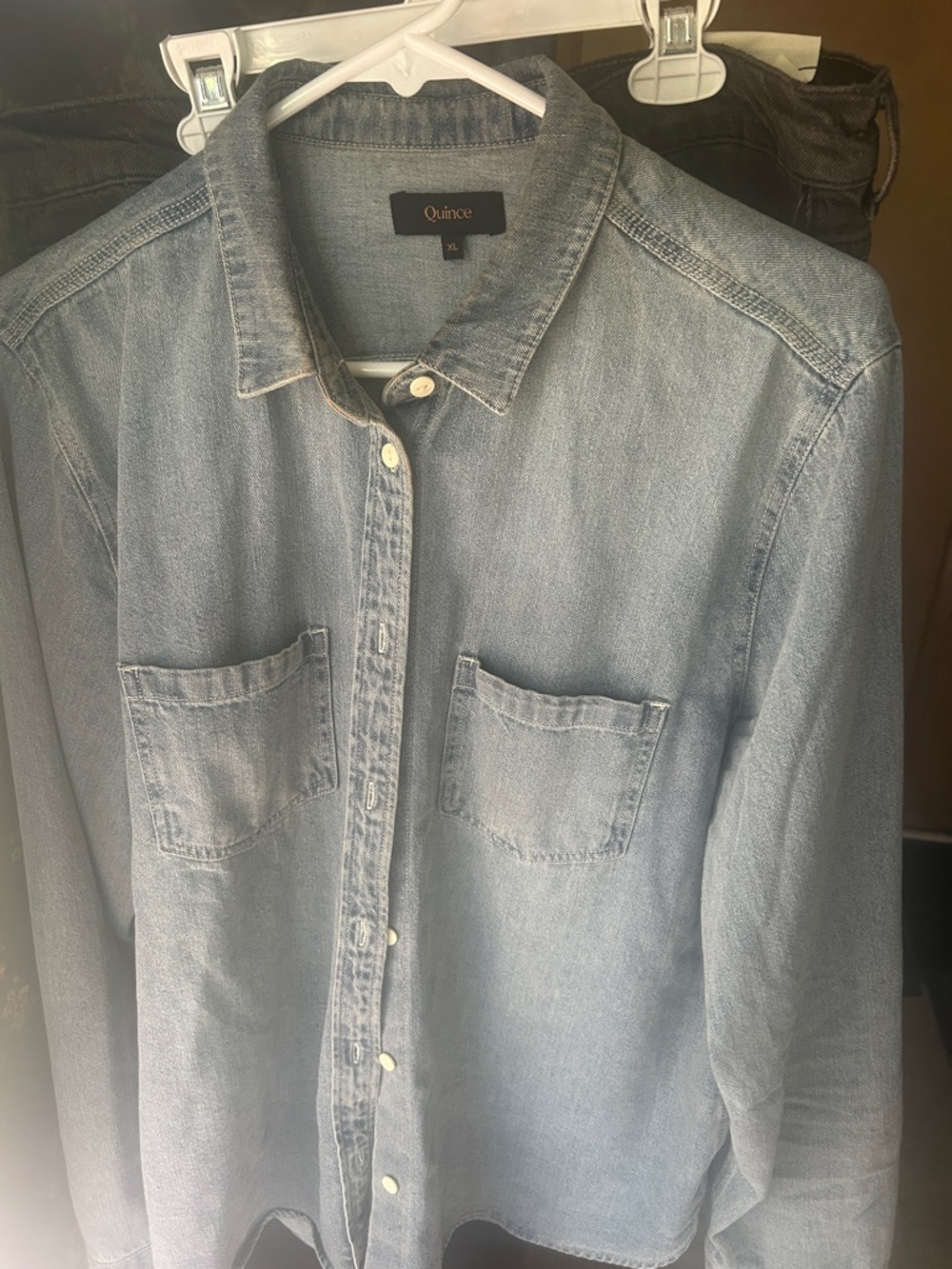 JEAN SHIRT LIGHTWEIGHT🪻/ light denim / Spring or Summer/ xl / new / distressed 🌼